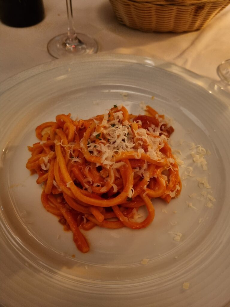 Pasta with tomato sauce