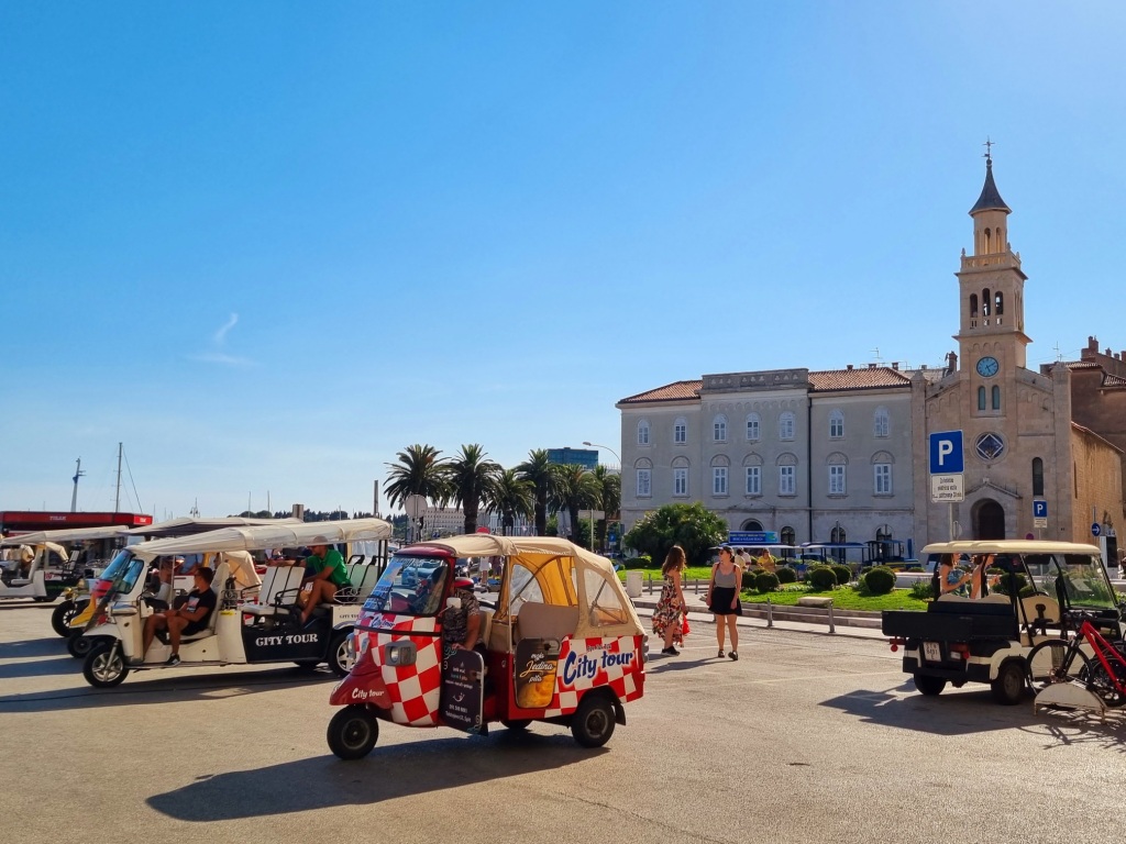 Split Tuk Tuk