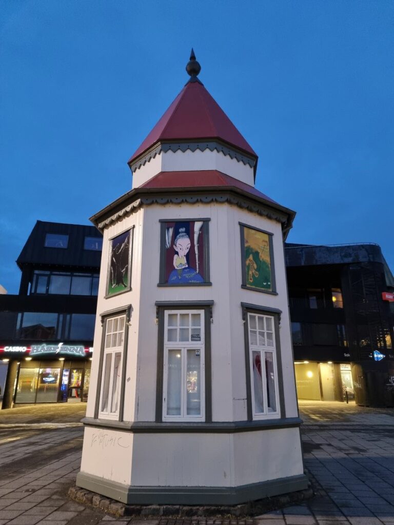 small-church-Reykjavik