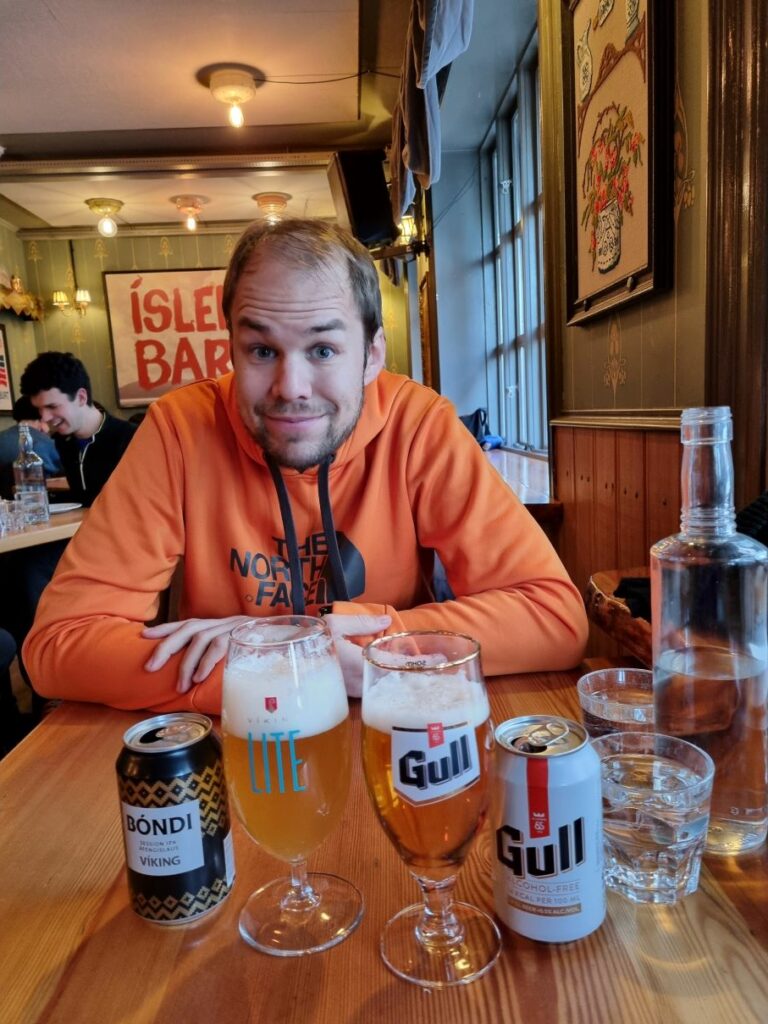 Philipp-drinking-in-Reykjavik